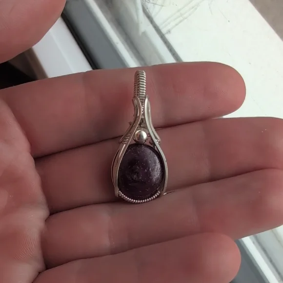 Star Ruby Silver Pendant - Picture 2 of 4